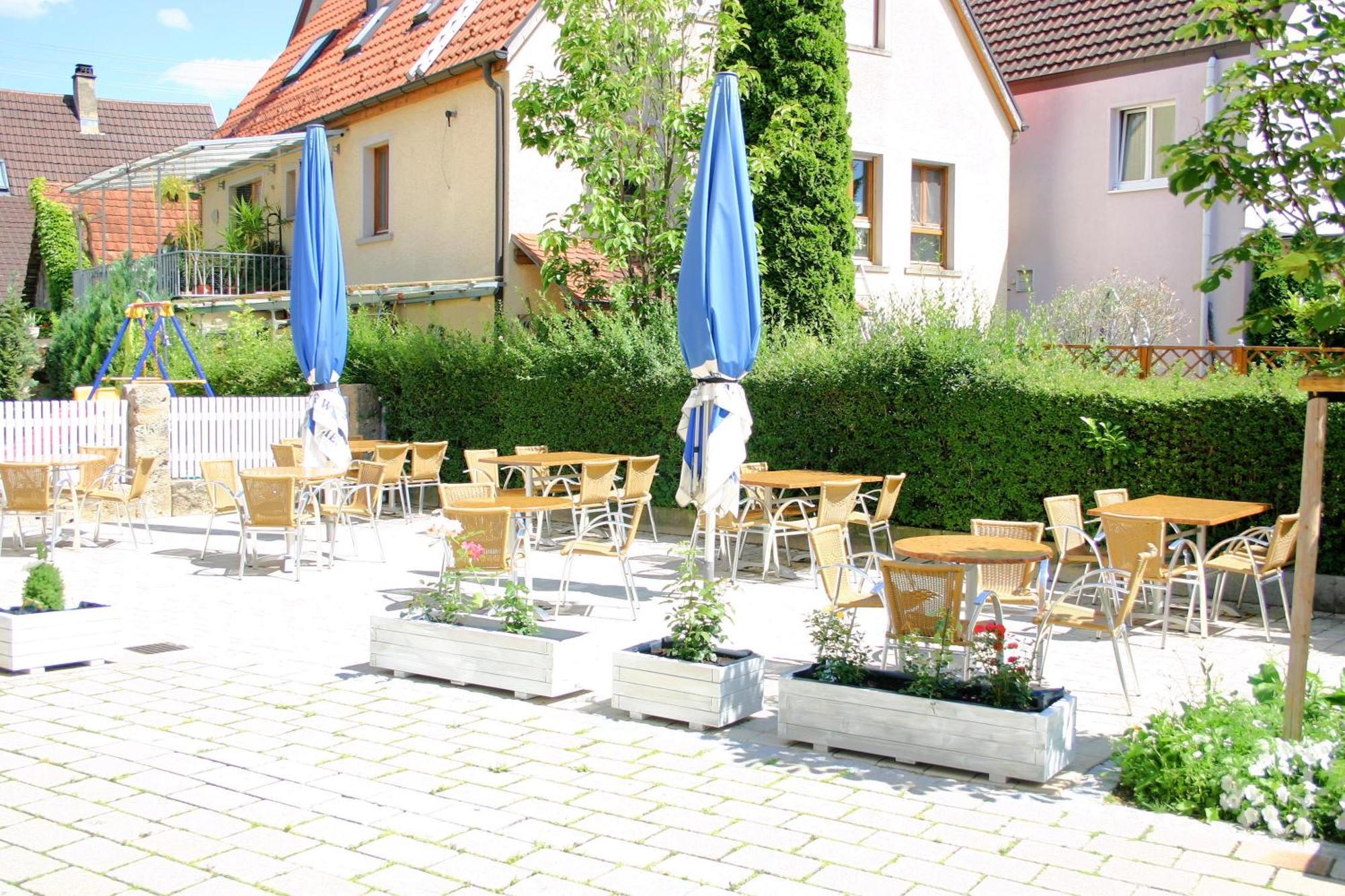 Gasthaus Traube Dettingen an der Erms Ngoại thất bức ảnh